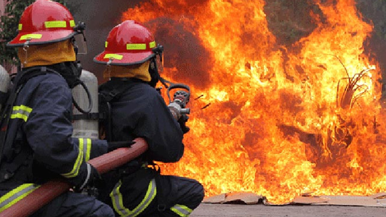 নারায়ণগঞ্জে সিমেন্ট কারখানায় বিস্ফোরণ, ৮ শ্রমিক দগ্ধ